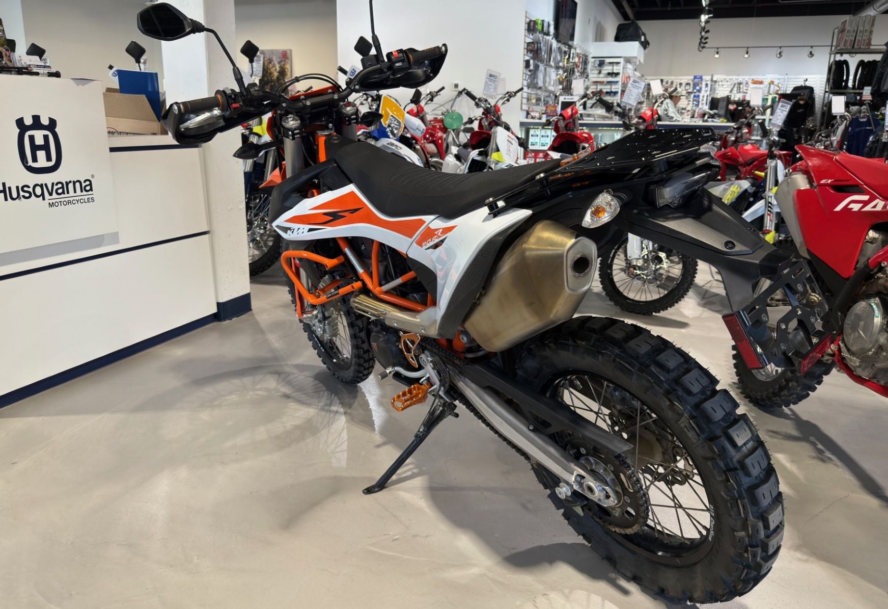 2020 (Pre-Owned) KTM 690 Enduro