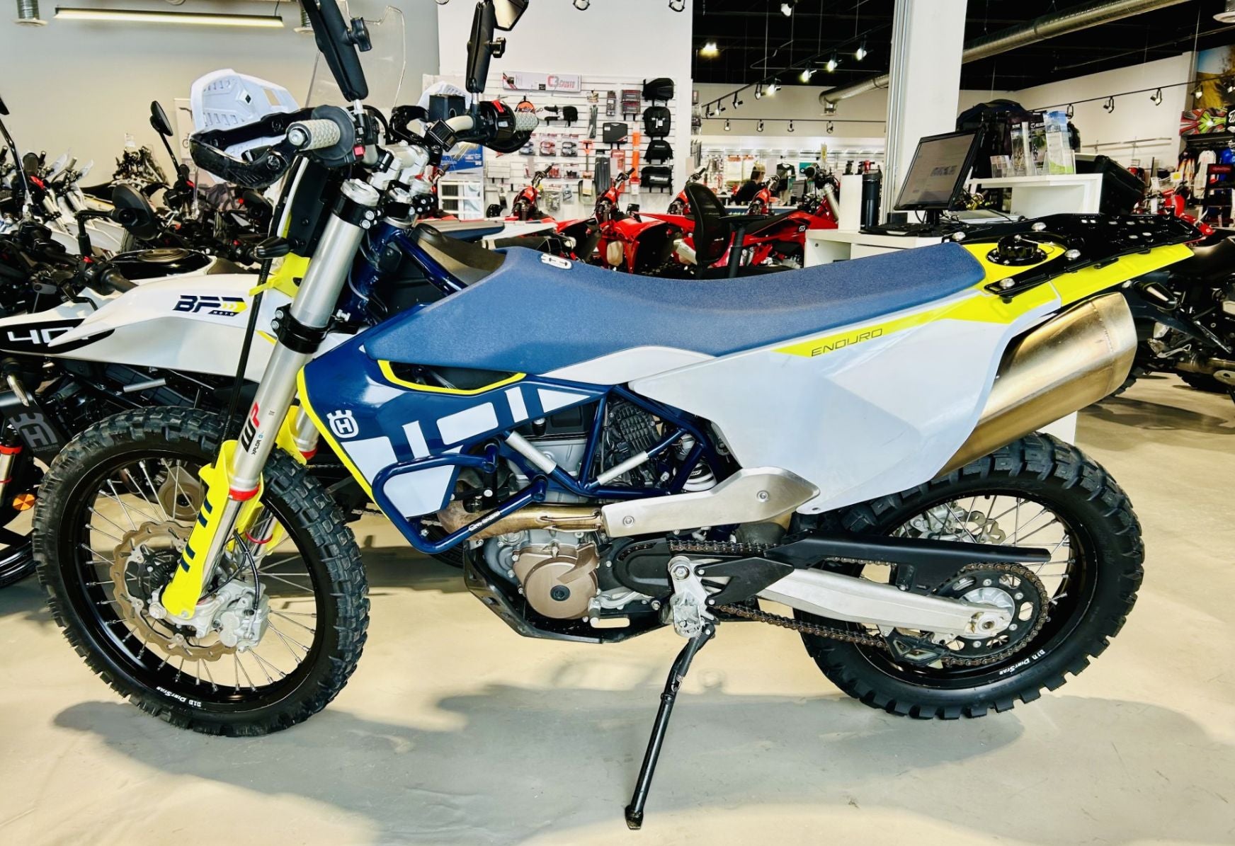 2022 (PREOWNED) Husqvarna 701 Enduro