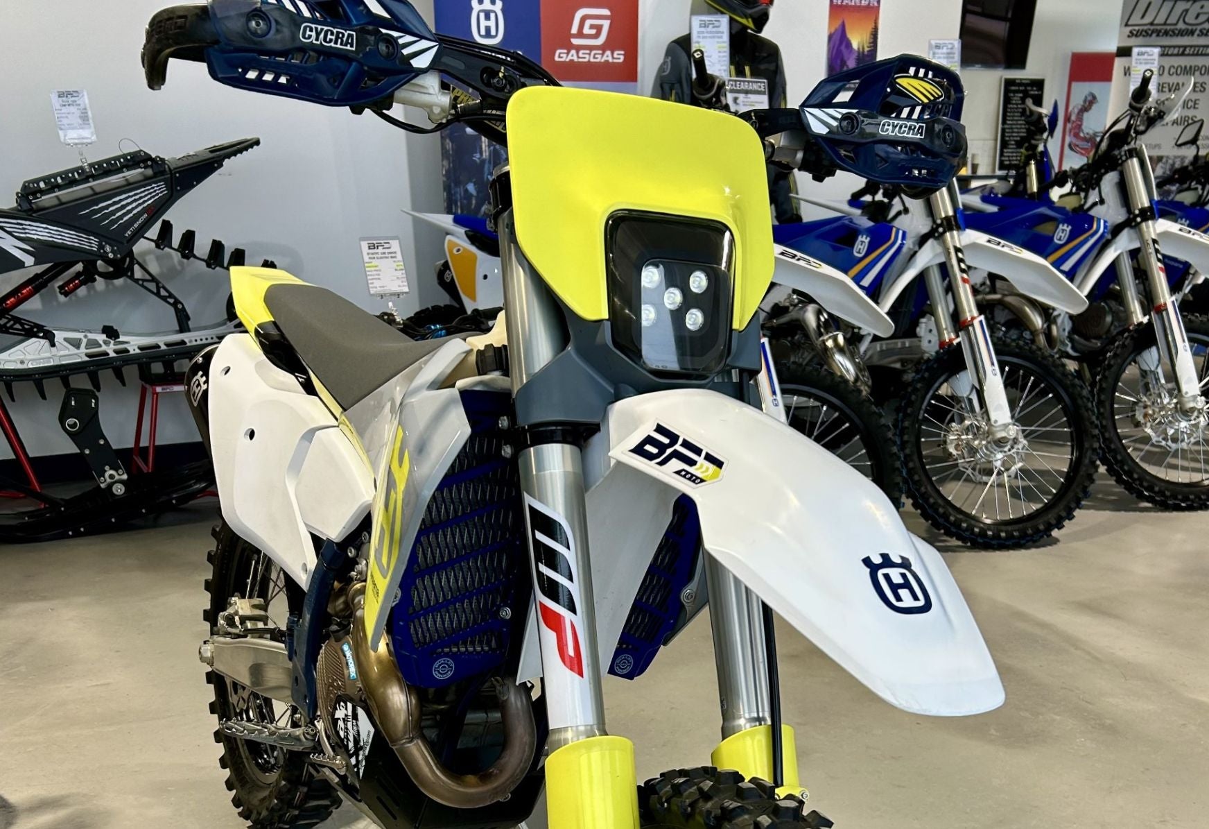 2023 (PREOWNED) FX 350 w/Upgrades