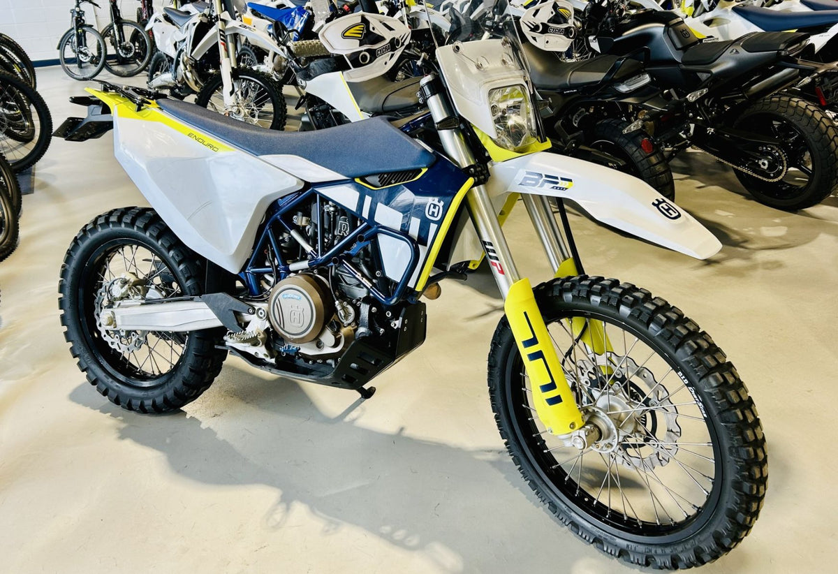 2023 (PREOWNED) 701 Enduro