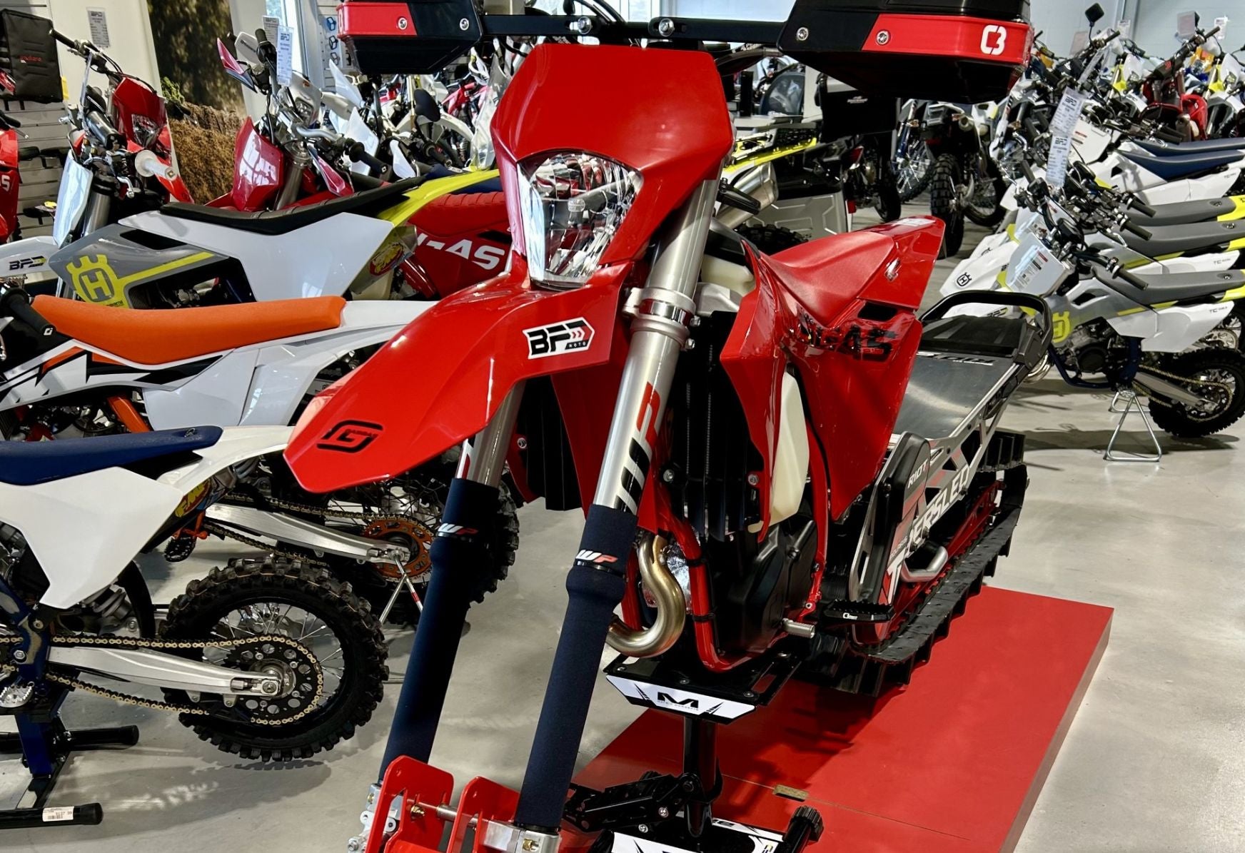 2025 GasGas EC 450F 2025 Timbersled Riot3 PRO "S"