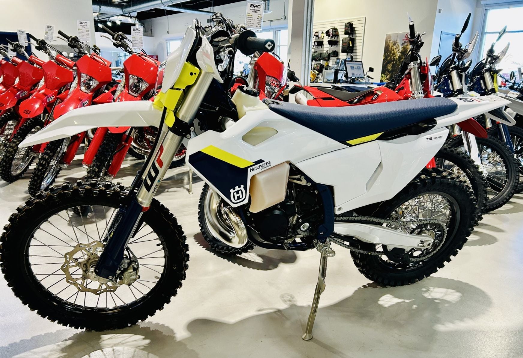 2025 Husqvarna TE 300