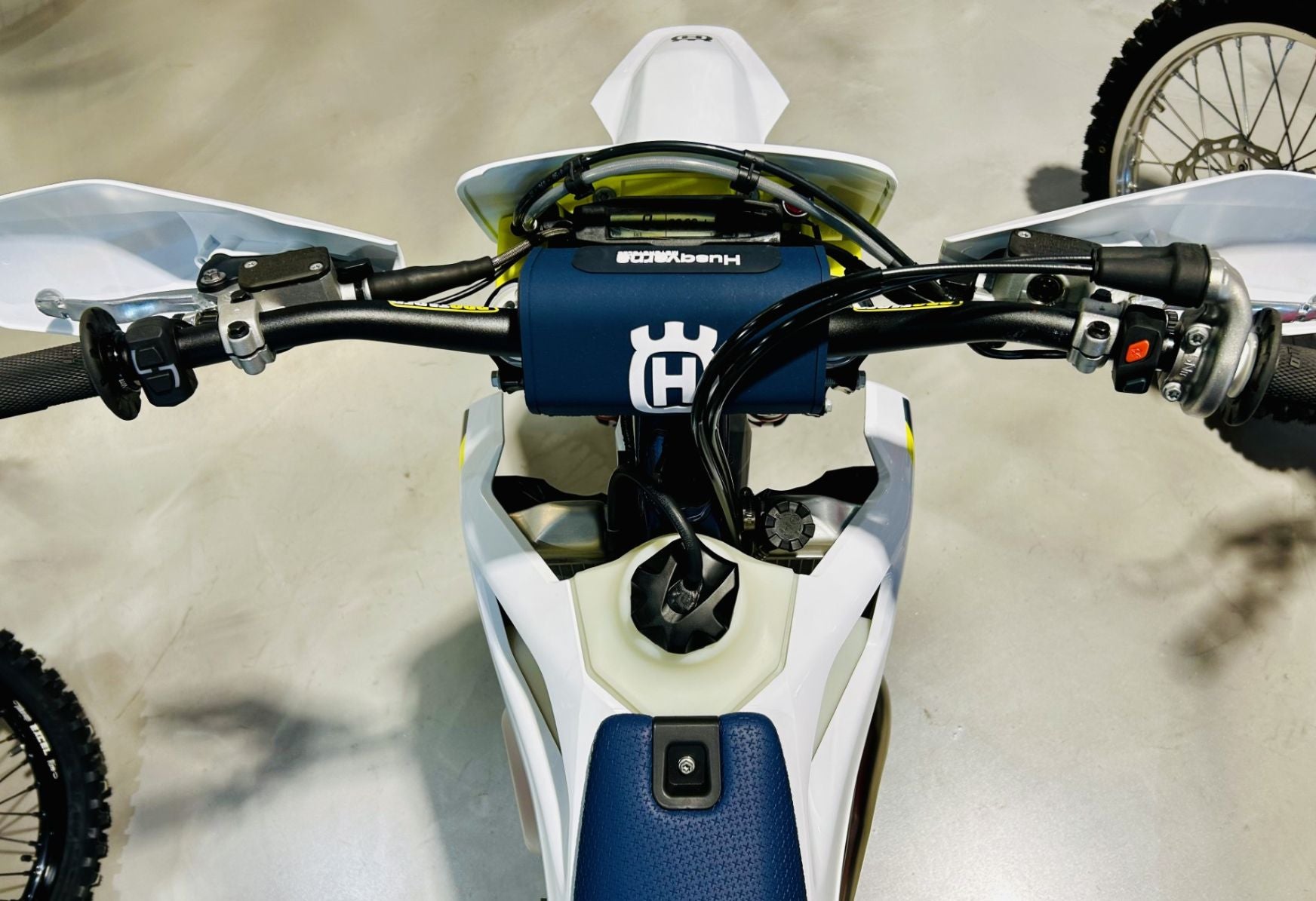 2025 Husqvarna TE 300