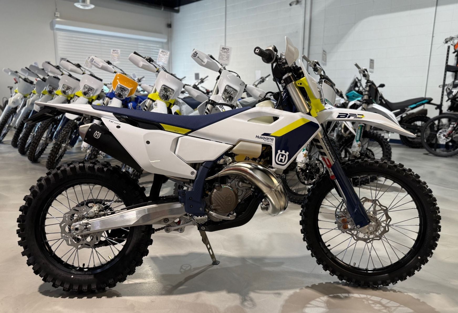 2025 Husqvarna TE 150 (Lowered)