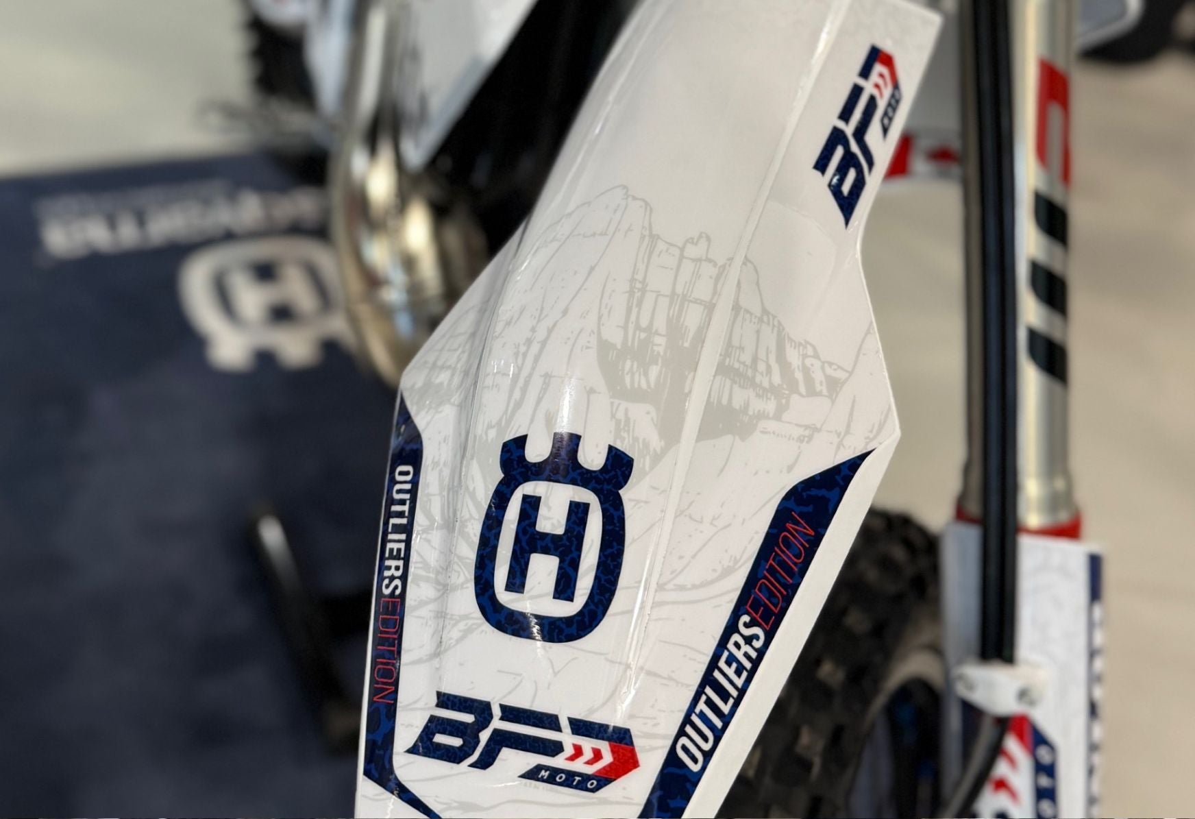2025 Husqvarna TE 300 Heritage Outliers Edition