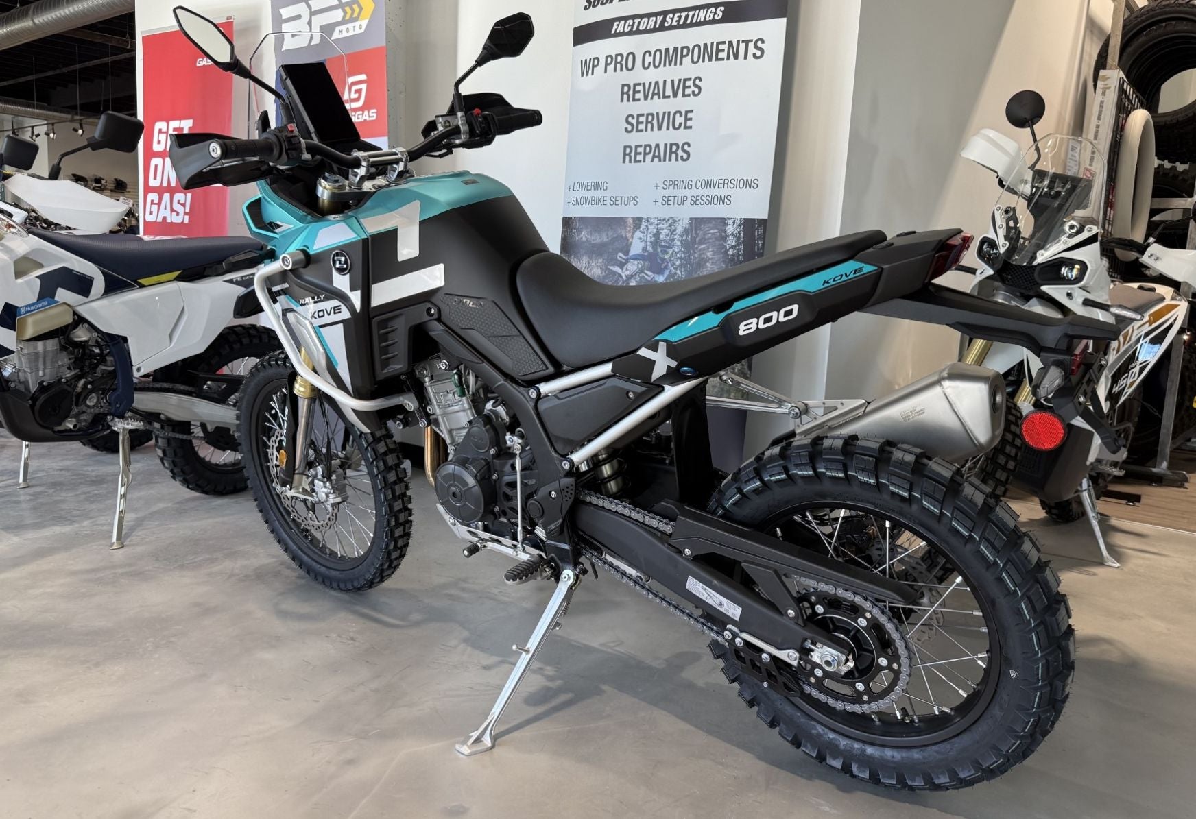 2026 KOVE 800X RALLY TEAL