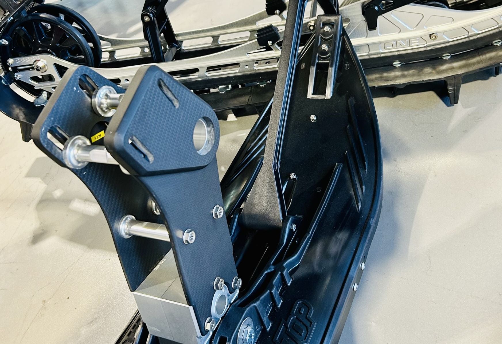 2026 YETI SnowMX 129" MTN TOP Kit Black