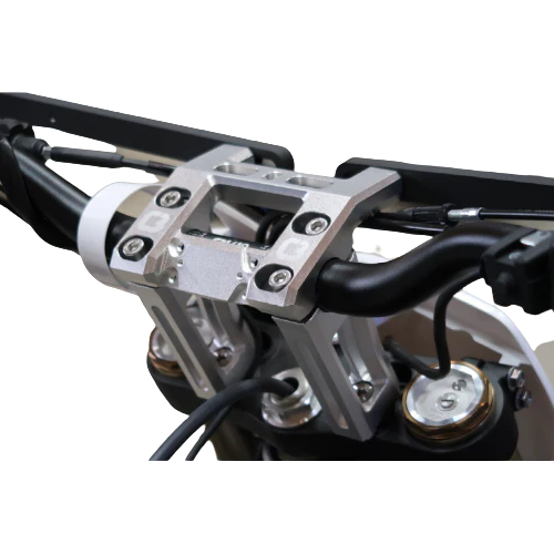 C3 LOW BAR RISERS +1/2