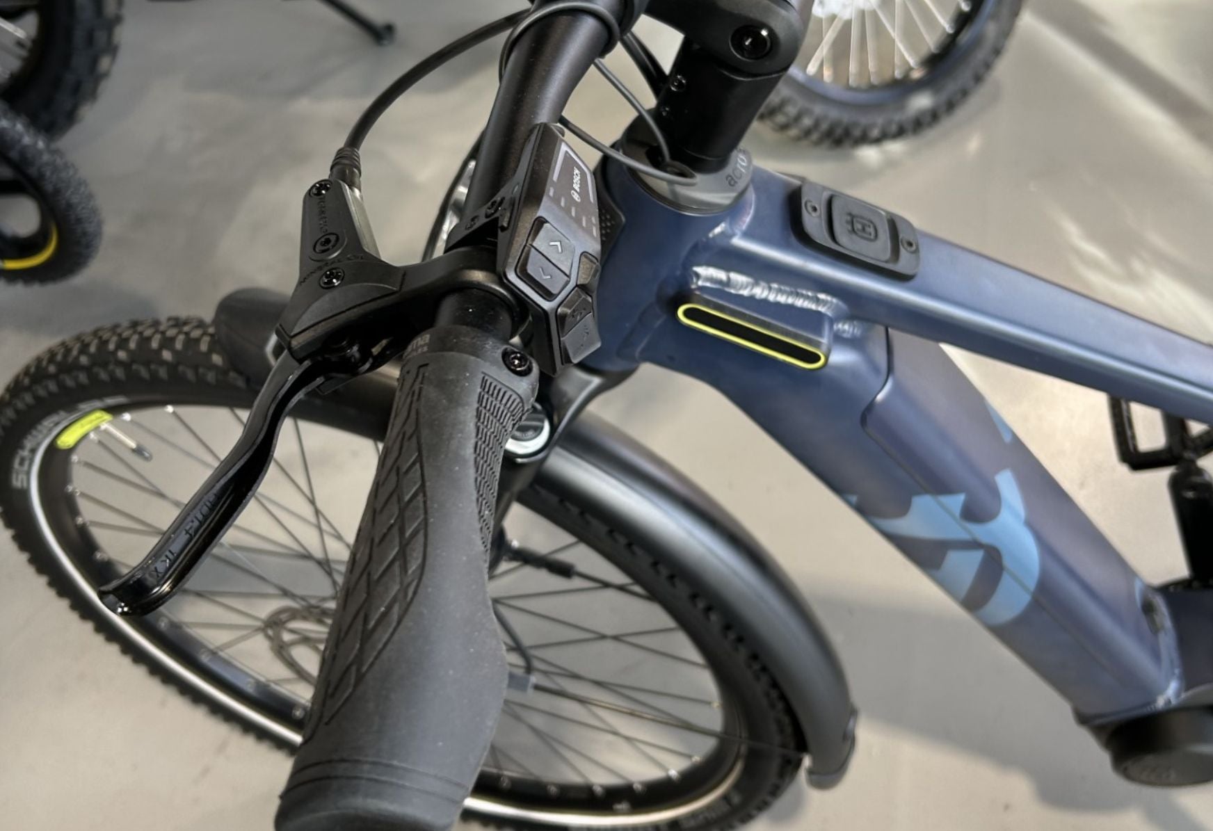 Husqvarna Cross 2 Wave / Gent Electric Bicycles