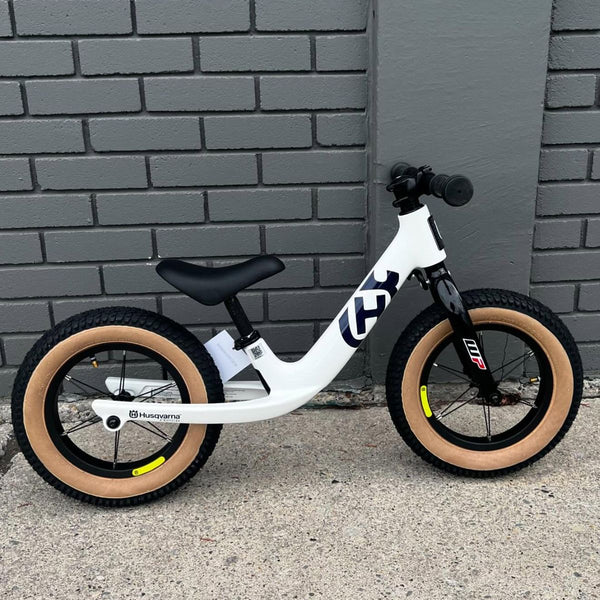 自転車本体 Husqvarna Kids Training Bike Husqvarna_Kids_Training_Bike_3