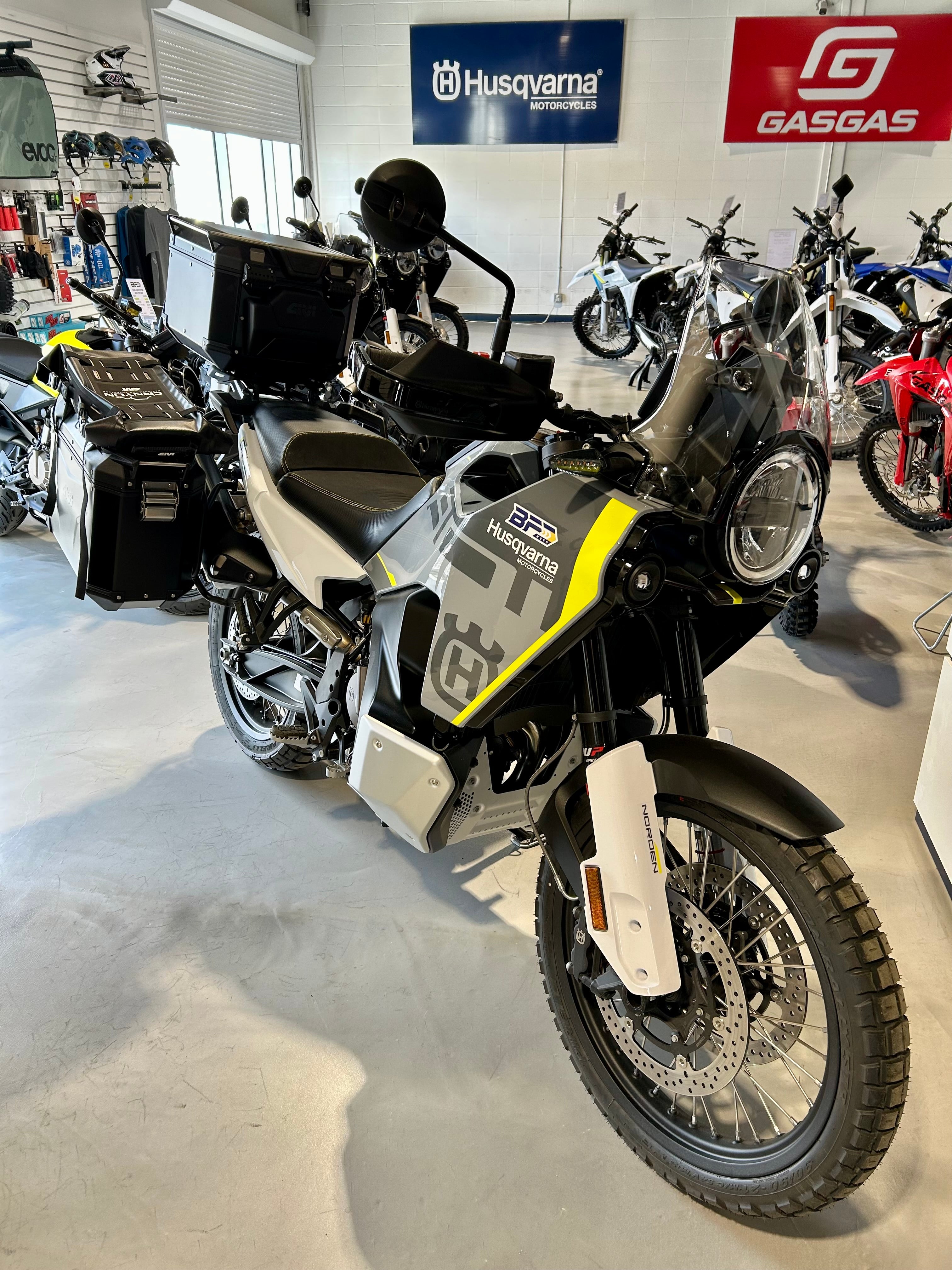 2025 Husqvarna Norden 901 with GIVI Accessories