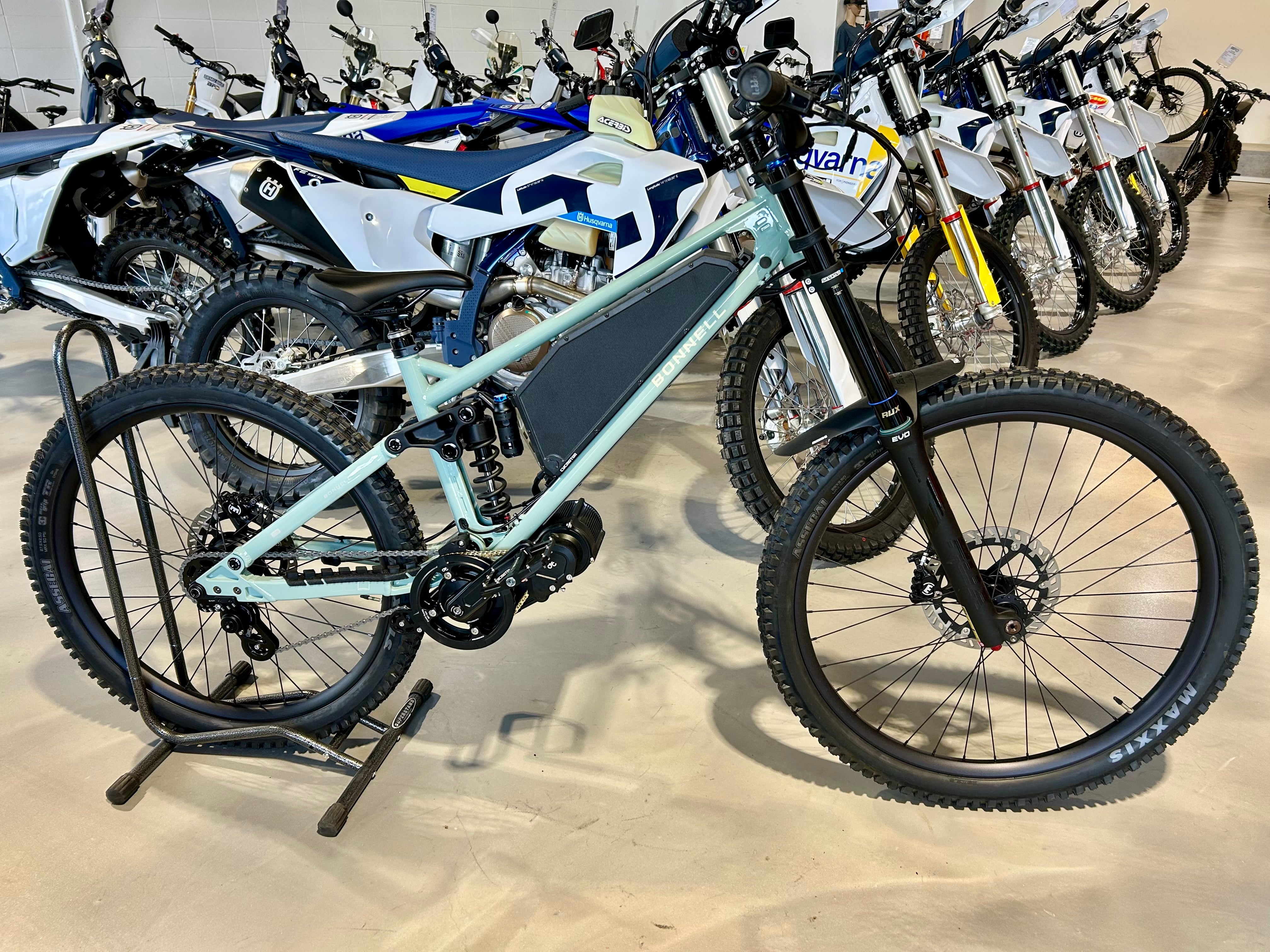 Bonnell 775 MX Electric Throttle Bicycle