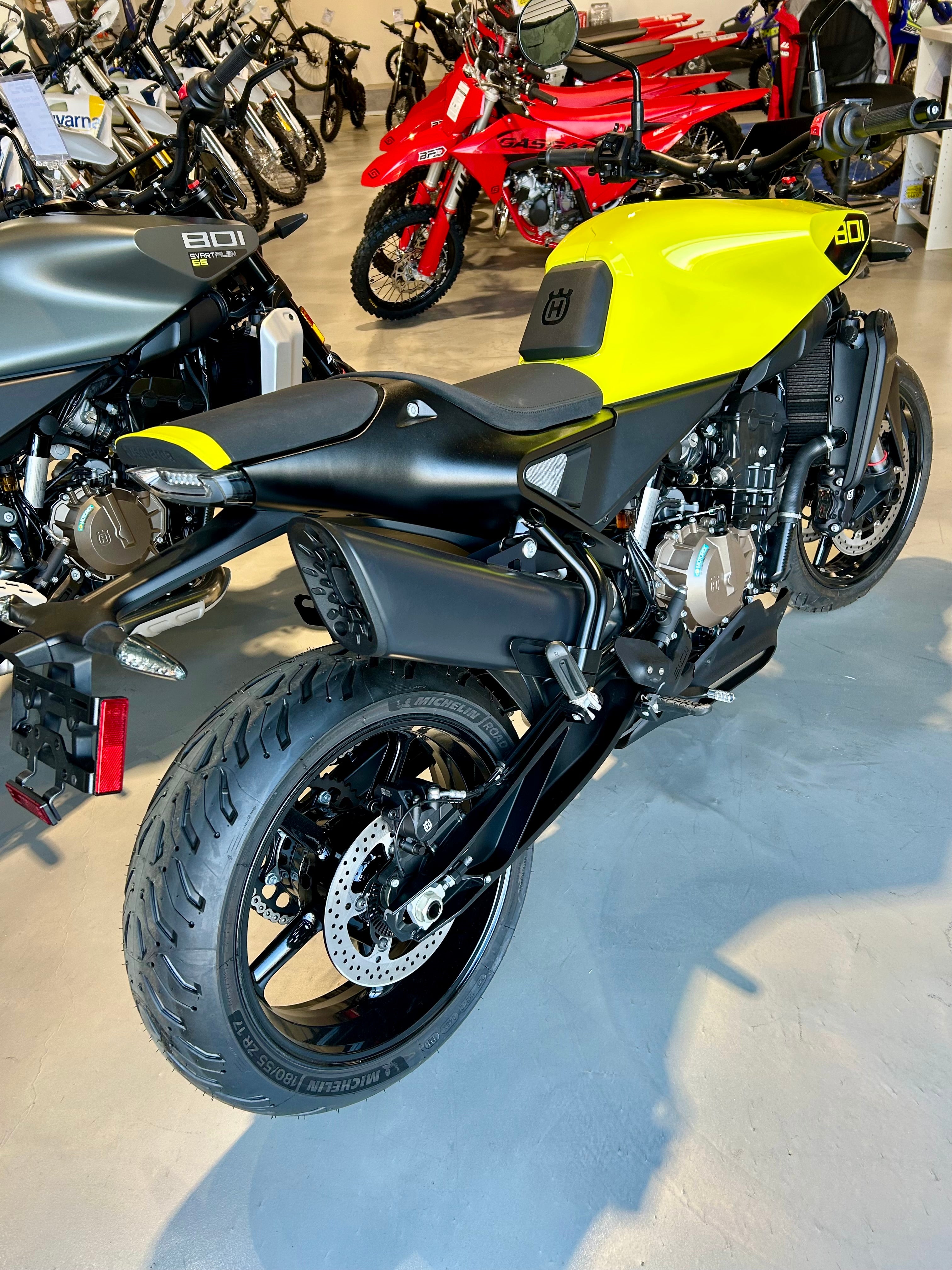 2026 Husqvarna Vitpilen 801