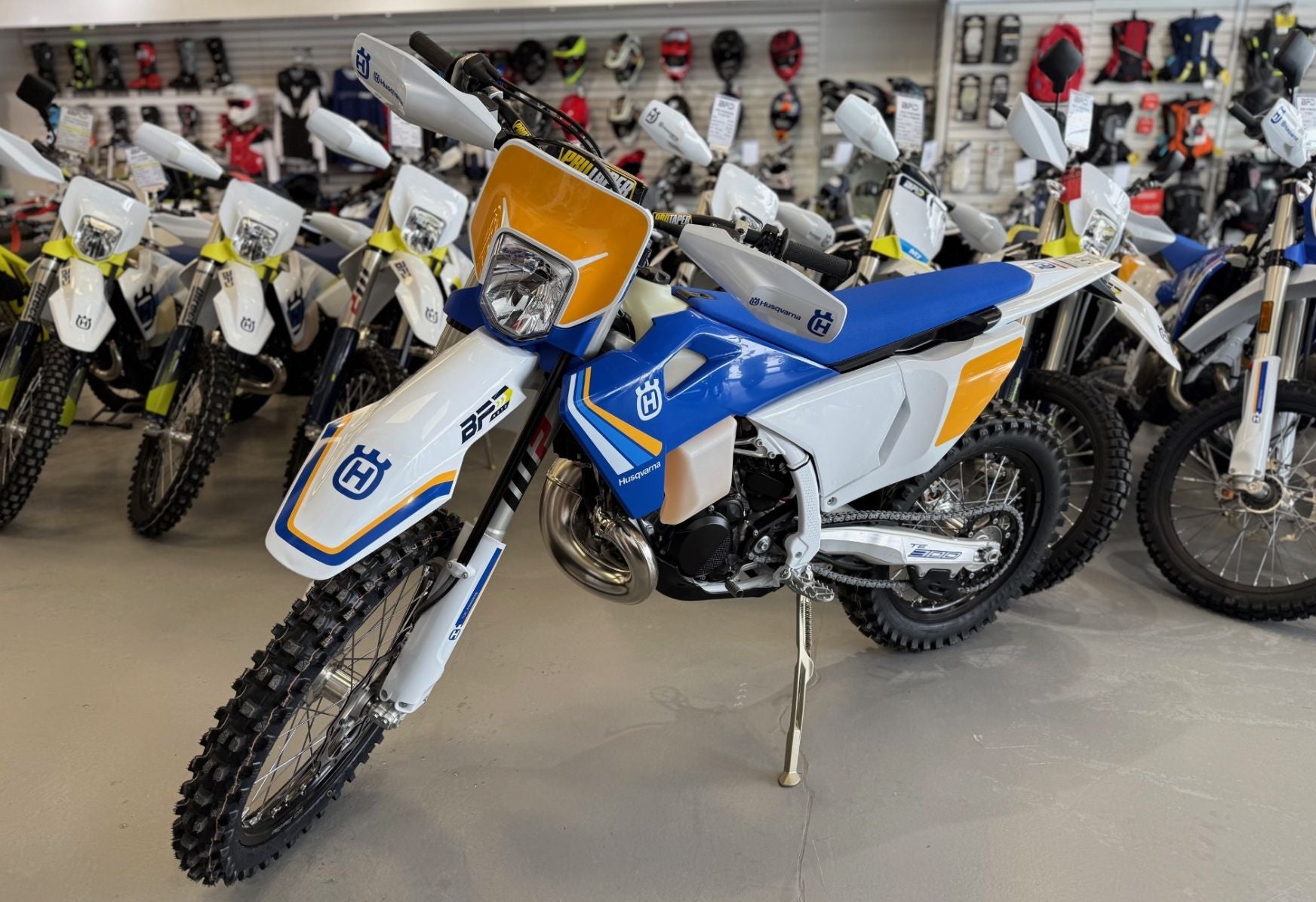 2025 Husqvarna TE 300 Heritage