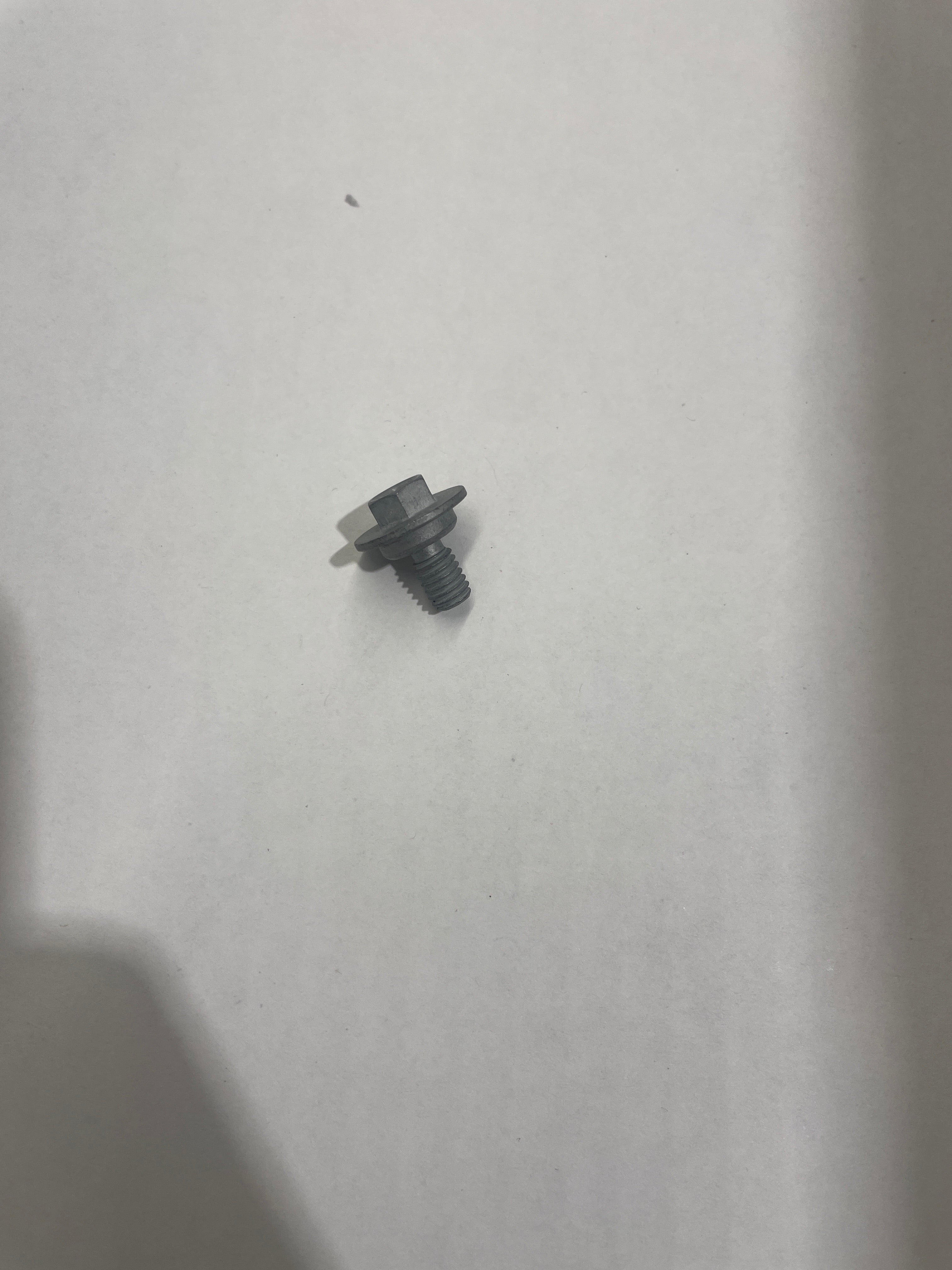 SPECIAL SCREW M6X12X3 (83008000012)